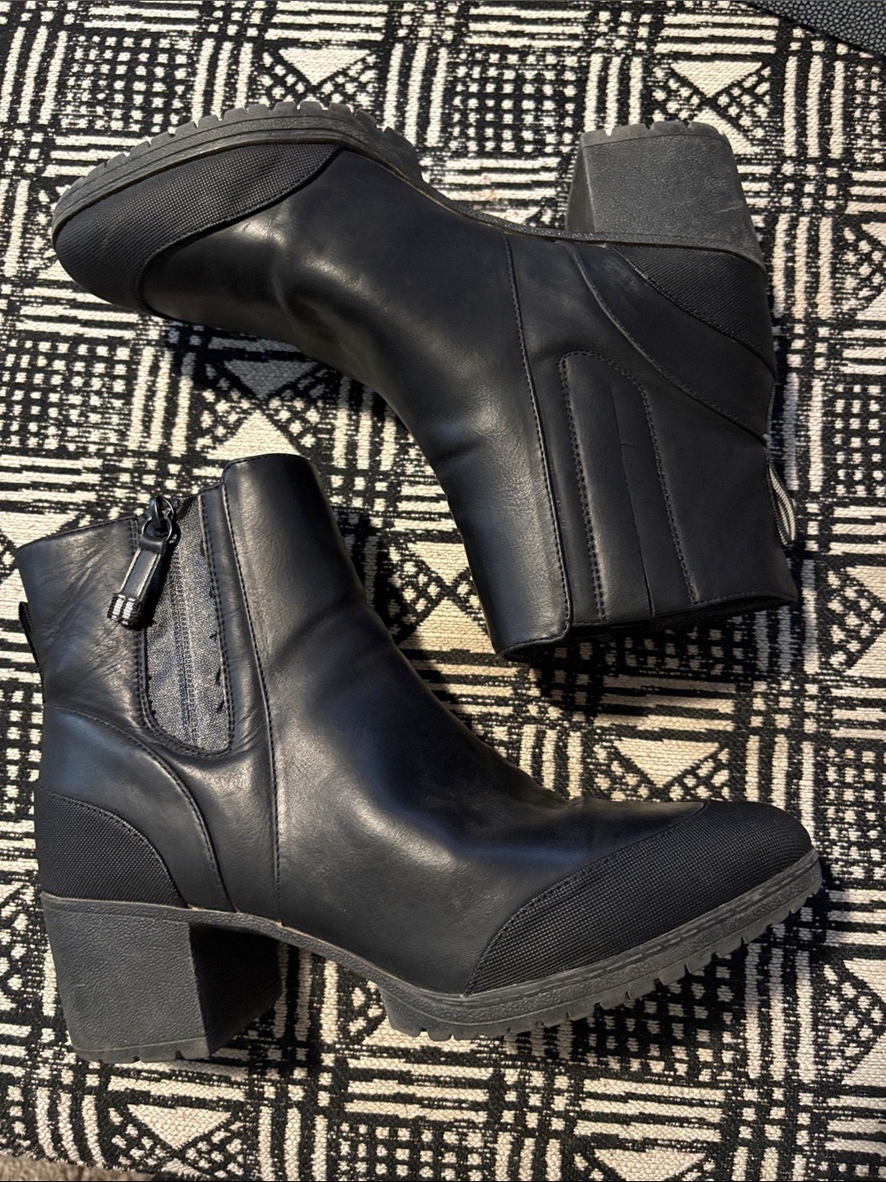 Dr. Scholl's Black Block Heel Ankle Booties women’s shoe size 10